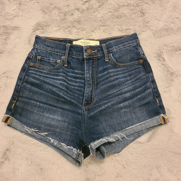 A&F Ultra High Rise Shorts - Picture 1 of 3